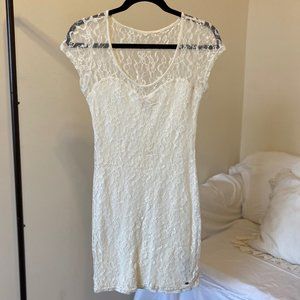 🛑SOLD🛑 Guess white lace mini dress